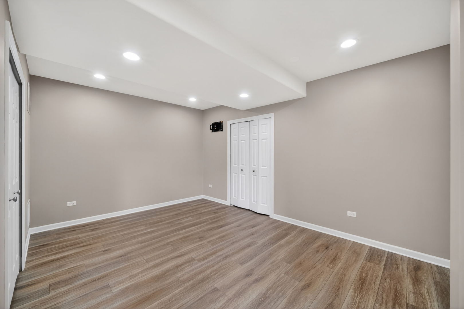 321 Parker Place Property Photo 36