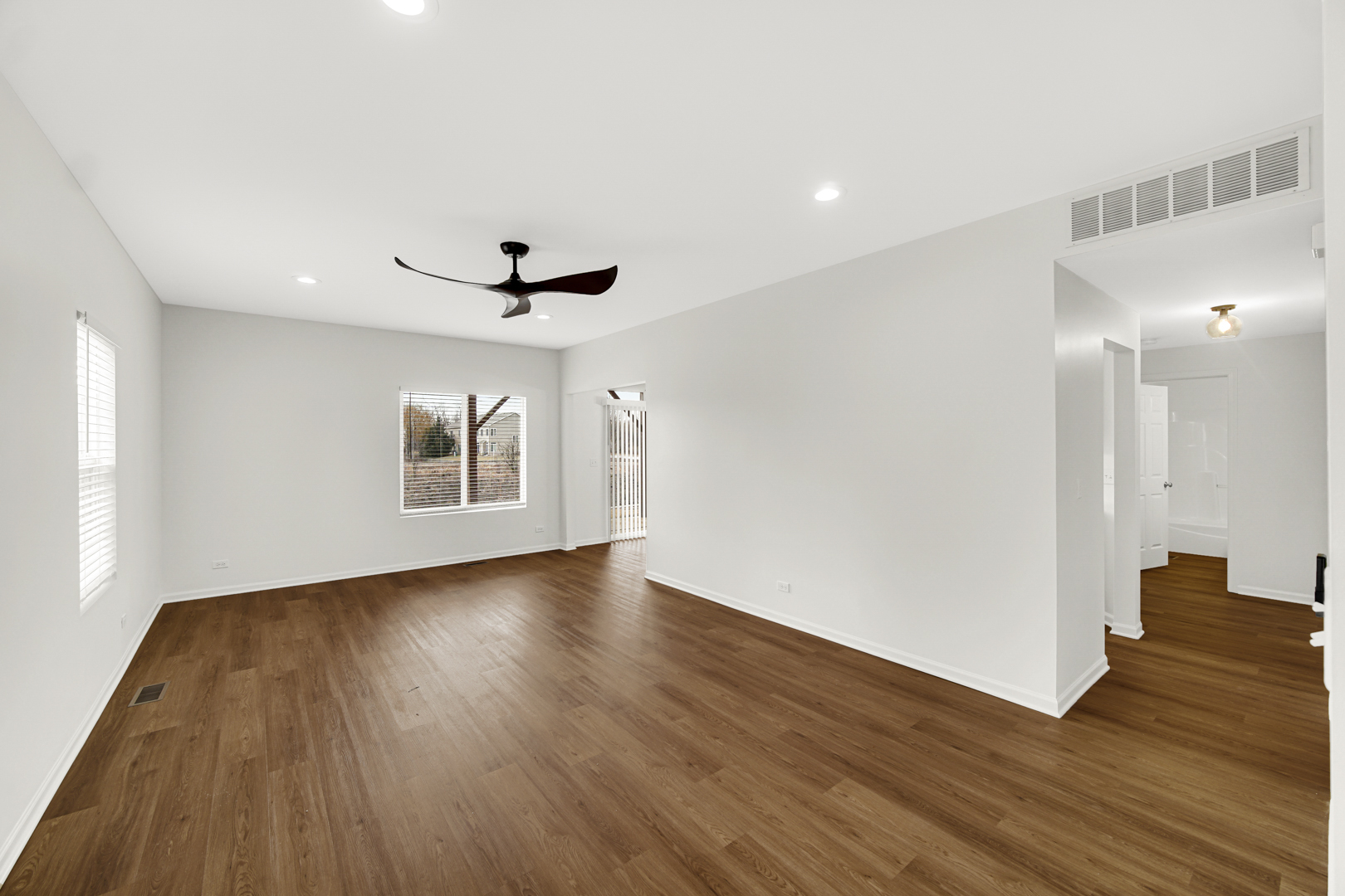 2325 Summerlin Drive Property Photo 8