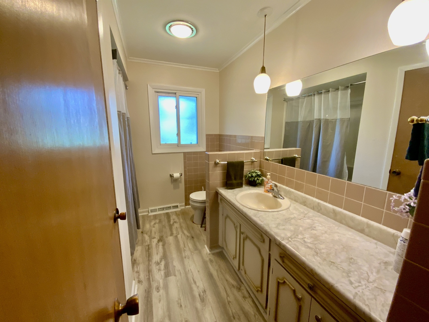 2271 Fitchome Street Property Photo 12