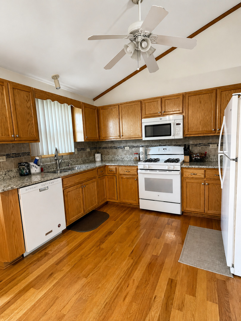 1414 Howland Drive Property Photo 6