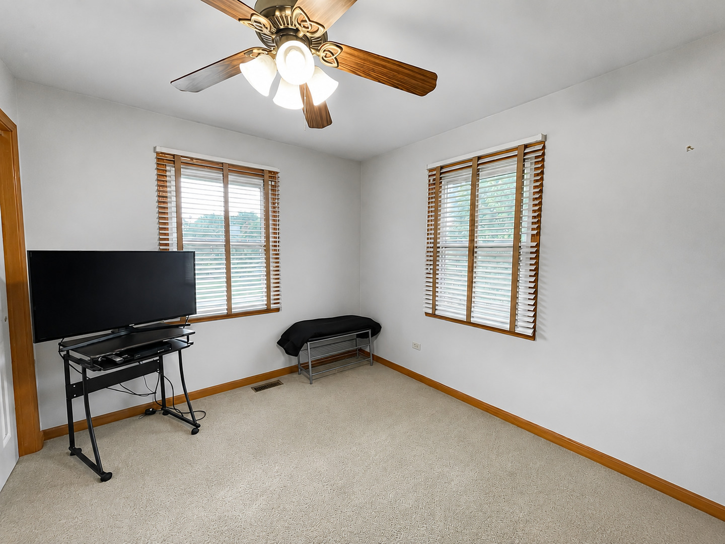 1414 Howland Drive Property Photo 13