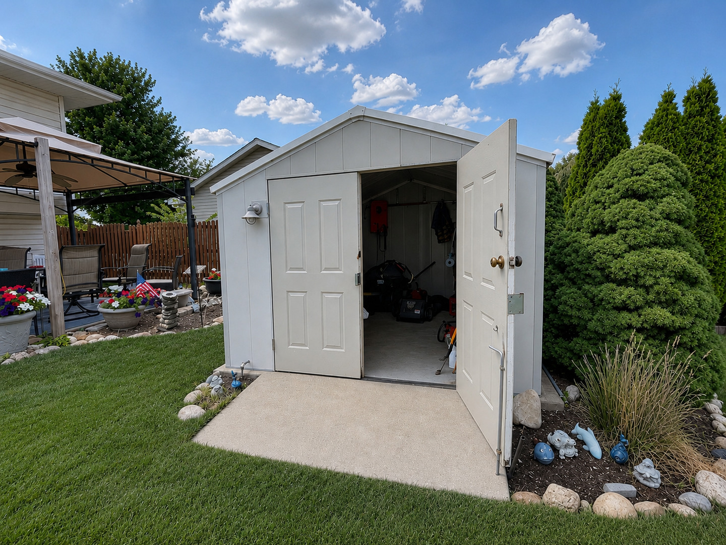 1414 Howland Drive Property Photo 24