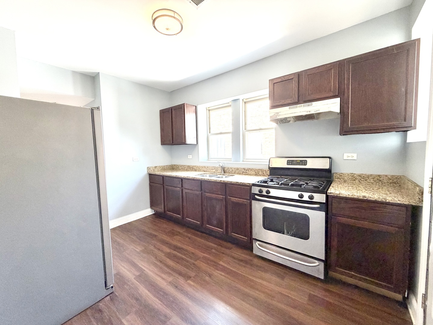 7821 S Phillips Avenue 3 Property Photo 16