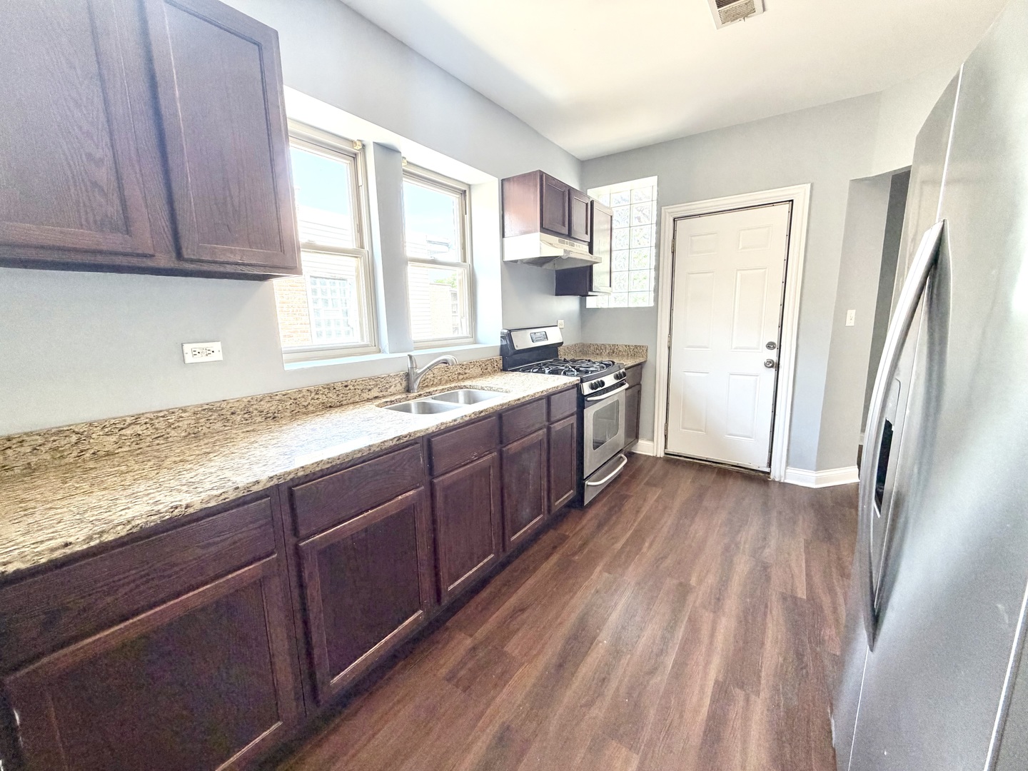 7821 S Phillips Avenue 3 Property Photo 17