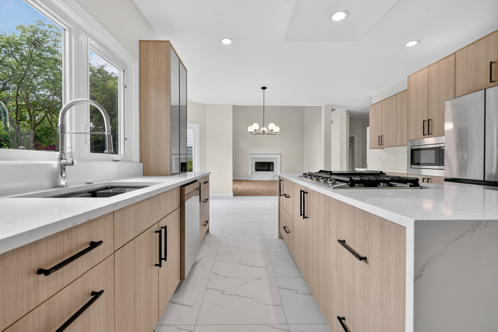 701 S Wilmette Avenue Property Photo 10