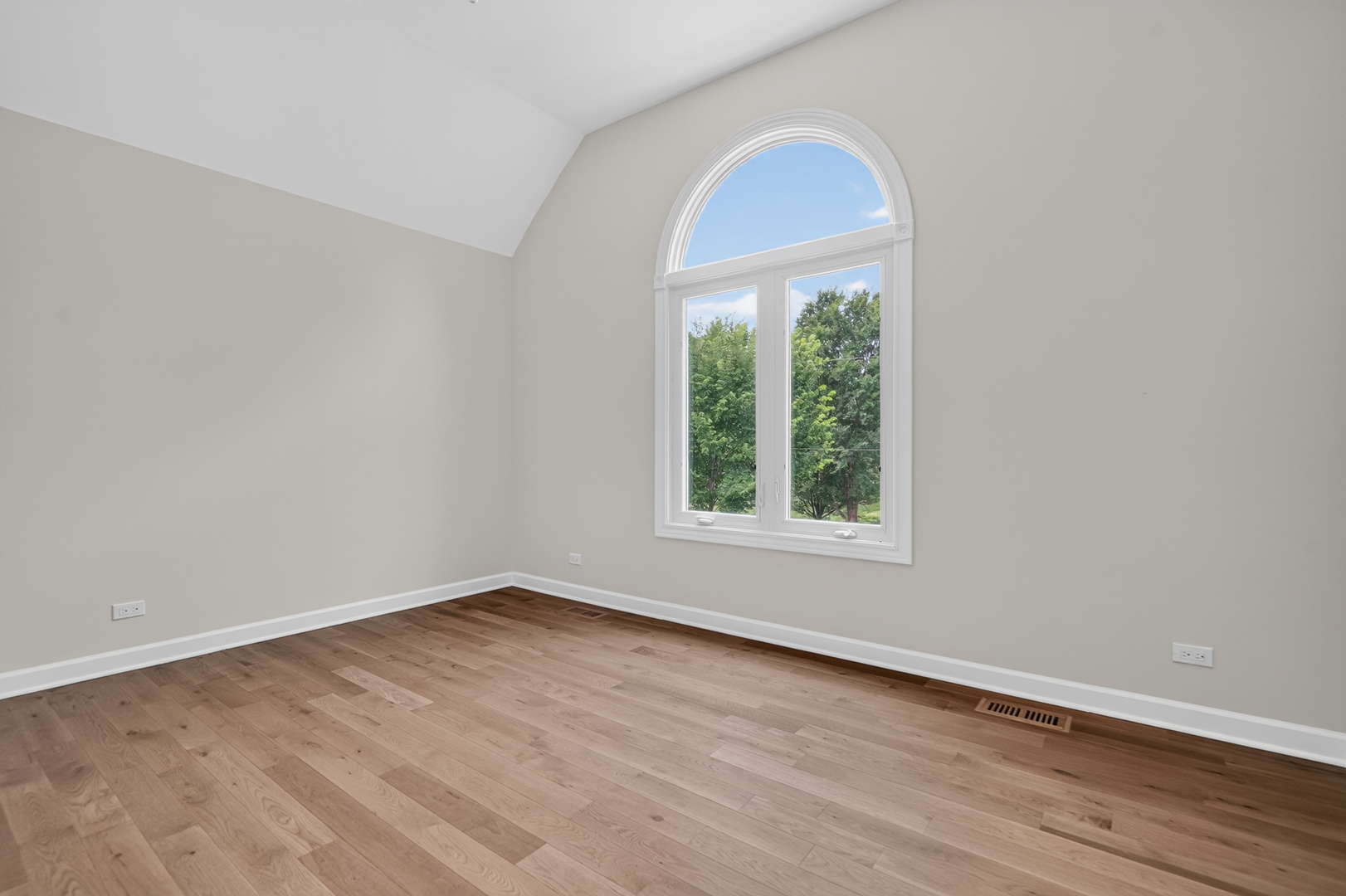 701 S Wilmette Avenue Property Photo 32
