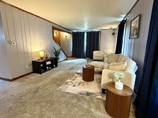 258 17th Place Property Photo 6