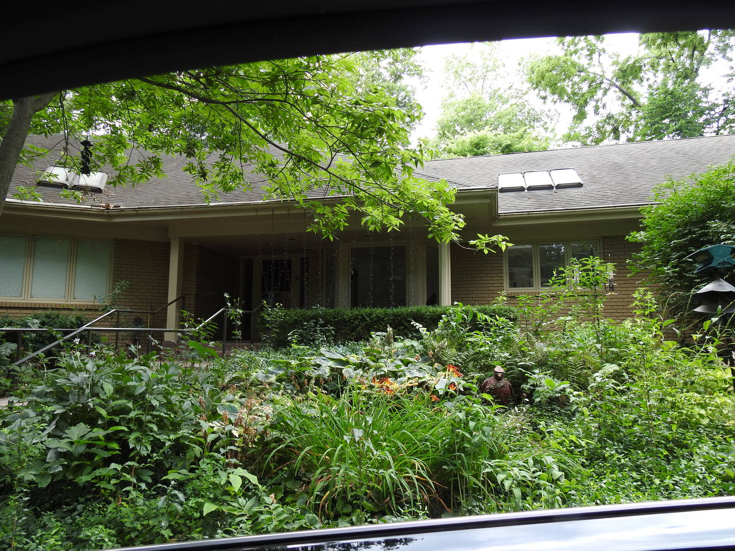 5525 Blackthorn Drive Property Photo 1