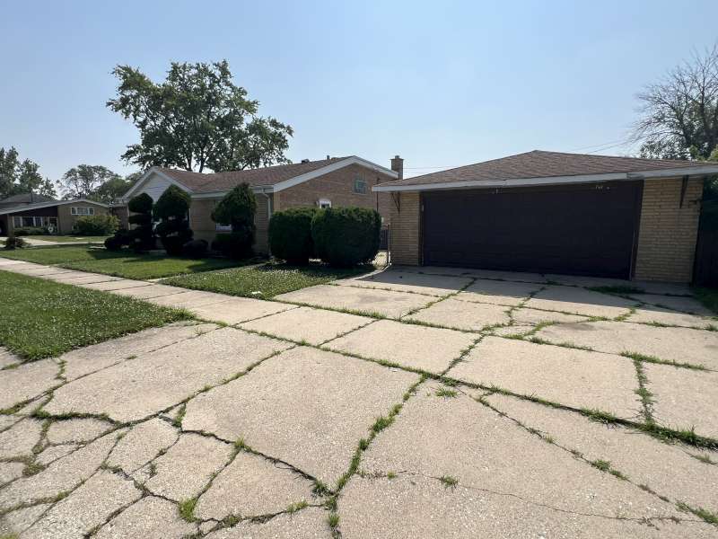12715519 Property Photo 2