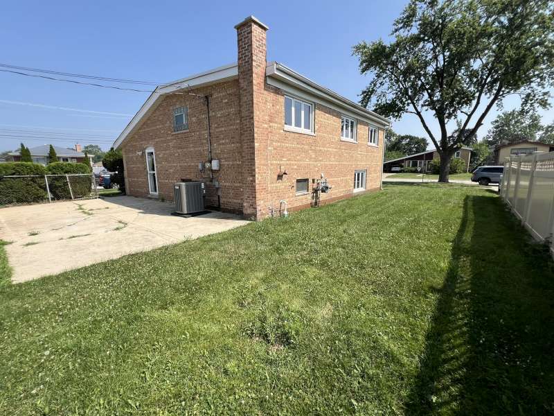 12715519 Property Photo 5