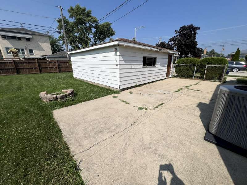 12715519 Property Photo 6