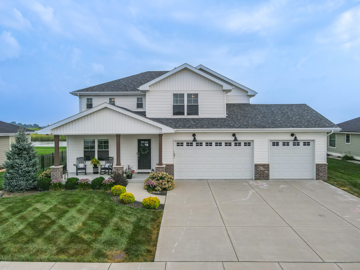 1695 Condor Drive Property Photo