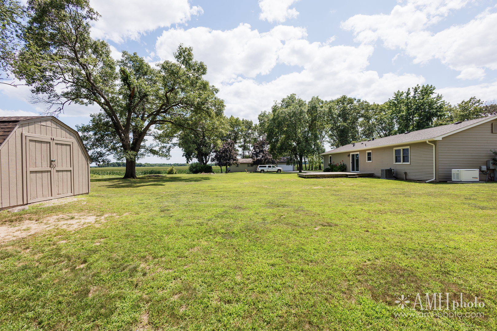1871 S Oaklawn Drive Property Photo 3
