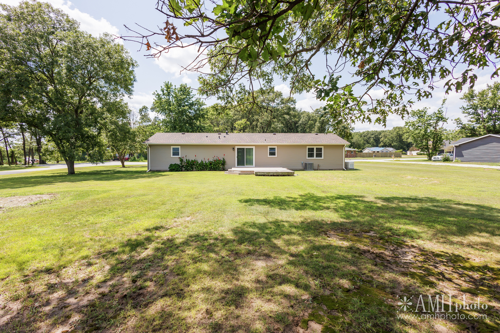 1871 S Oaklawn Drive Property Photo 4