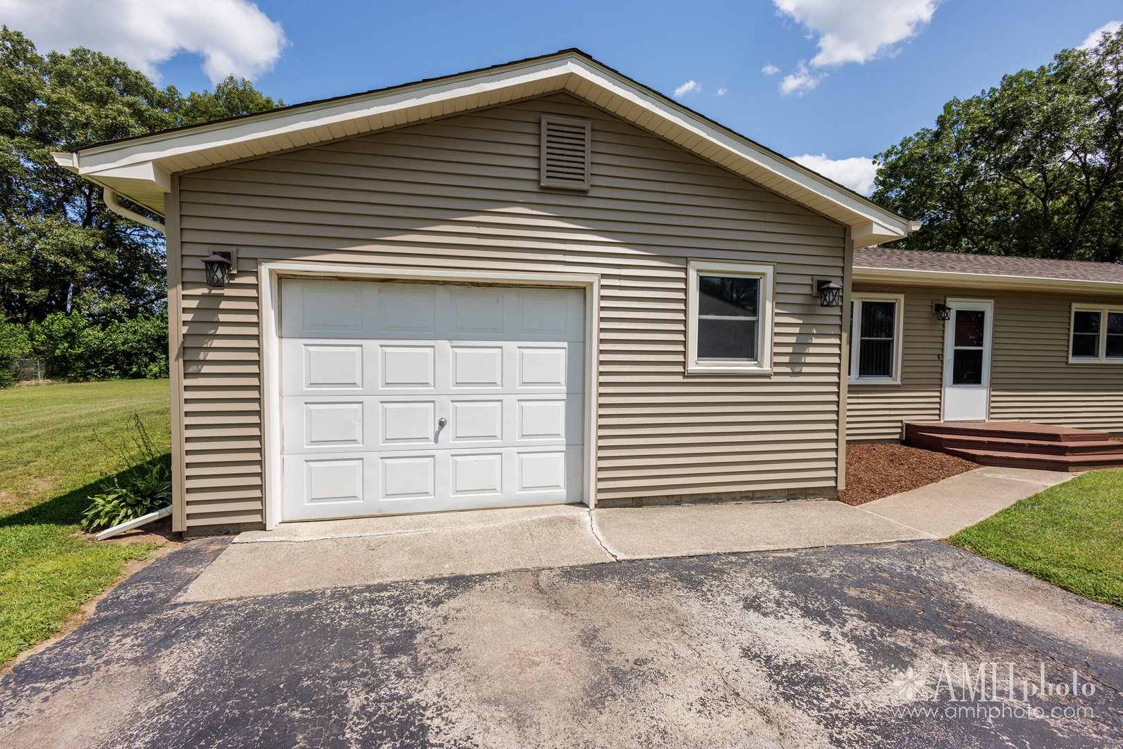 1871 S Oaklawn Drive Property Photo 8