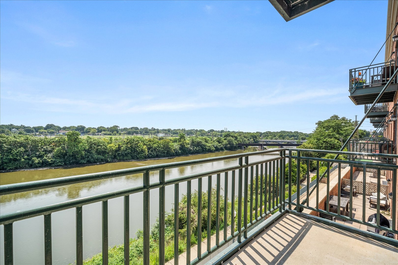 160 S River Street 305 Property Photo 16