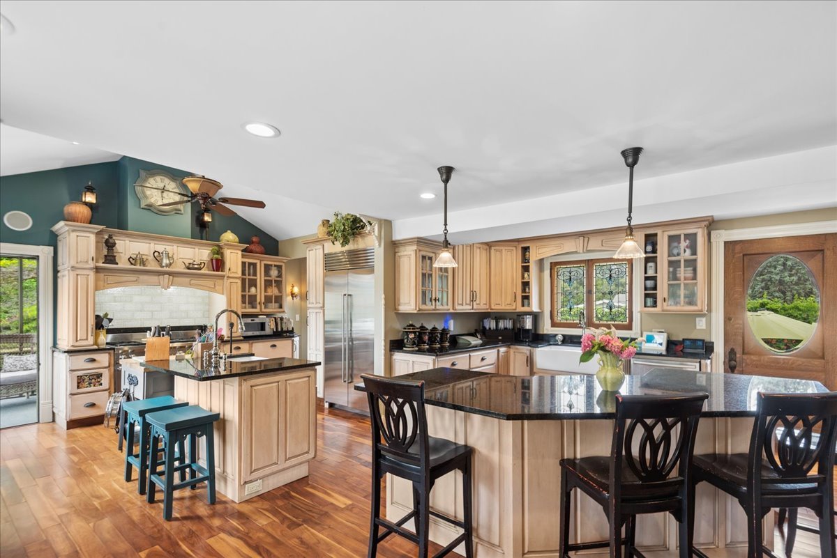 346 Sheridan Road Property Photo 4