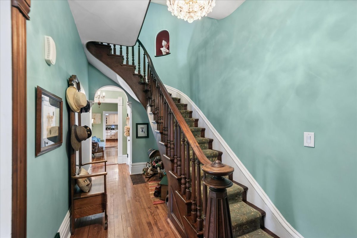 346 Sheridan Road Property Photo 9