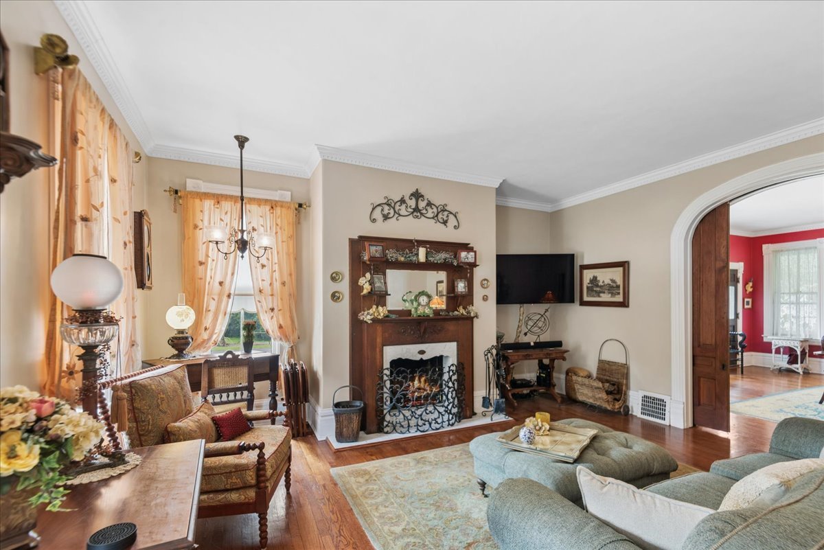 346 Sheridan Road Property Photo 17
