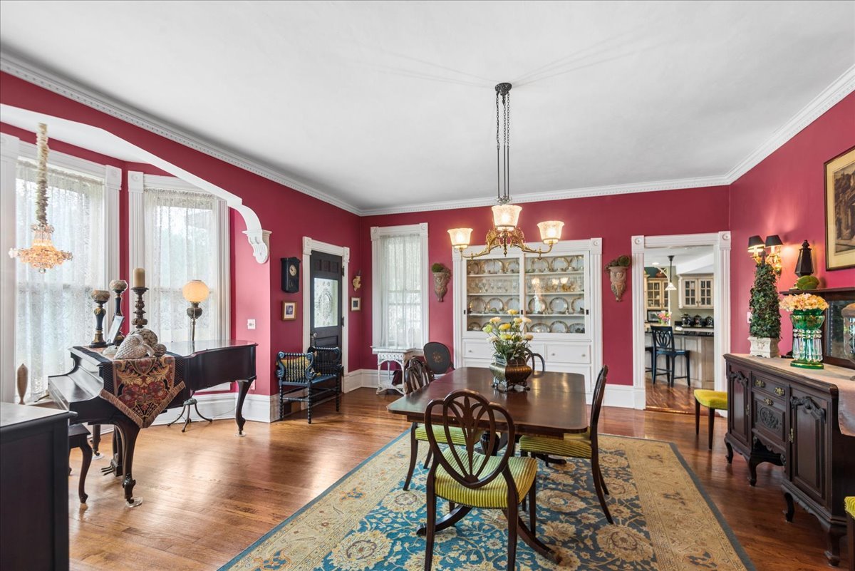 346 Sheridan Road Property Photo 18