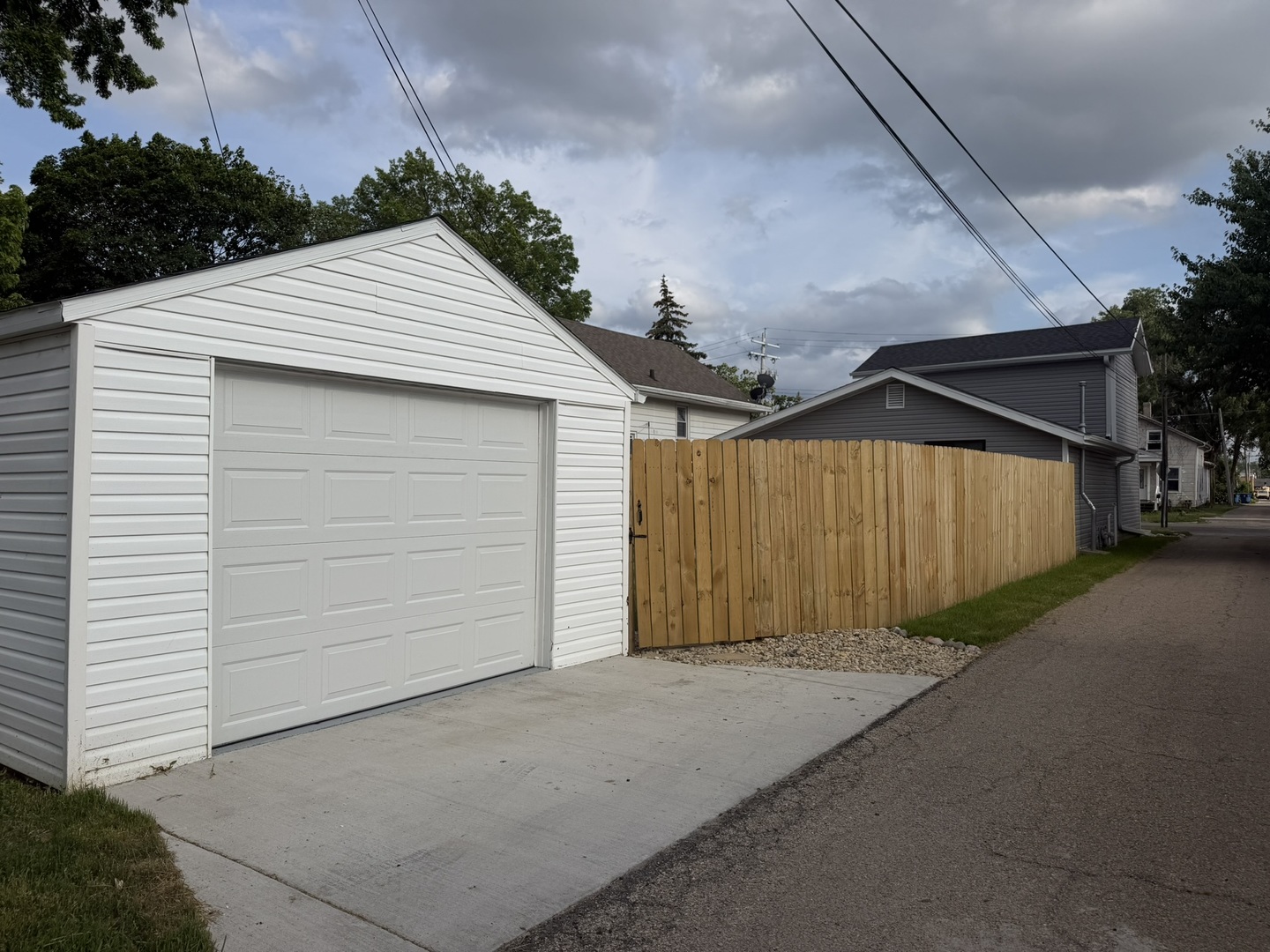 412 W Lafayette Street Property Photo 13