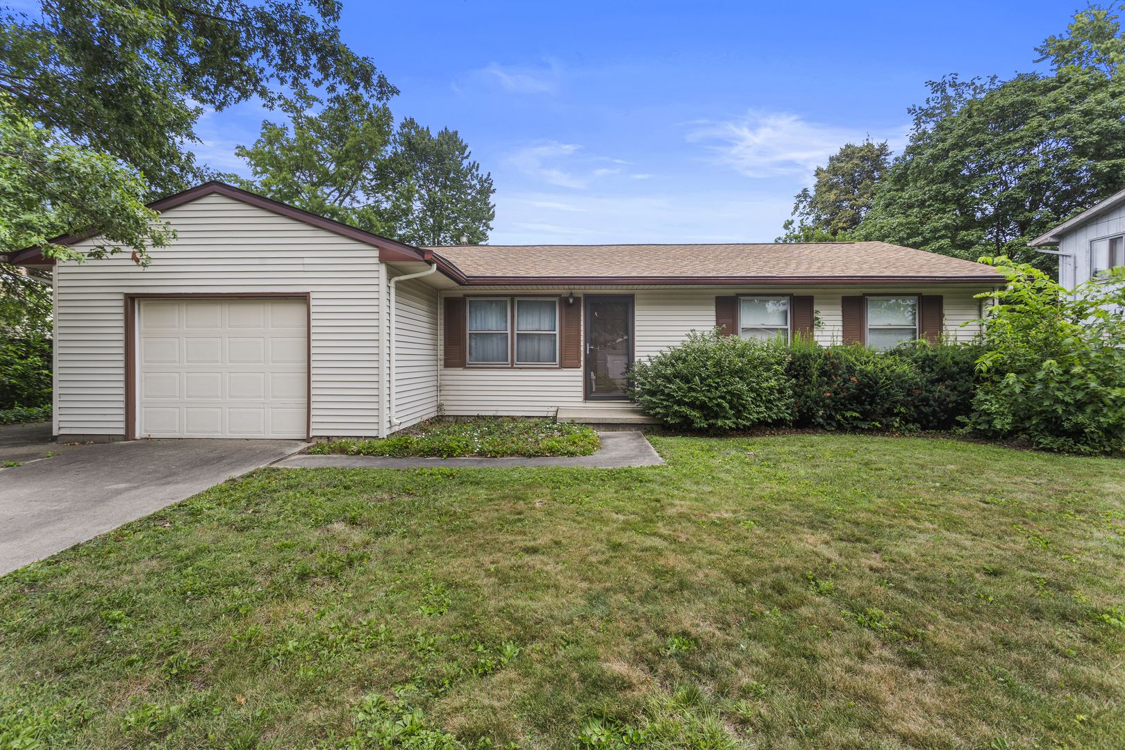 2306 Belmore Drive Property Photo 1