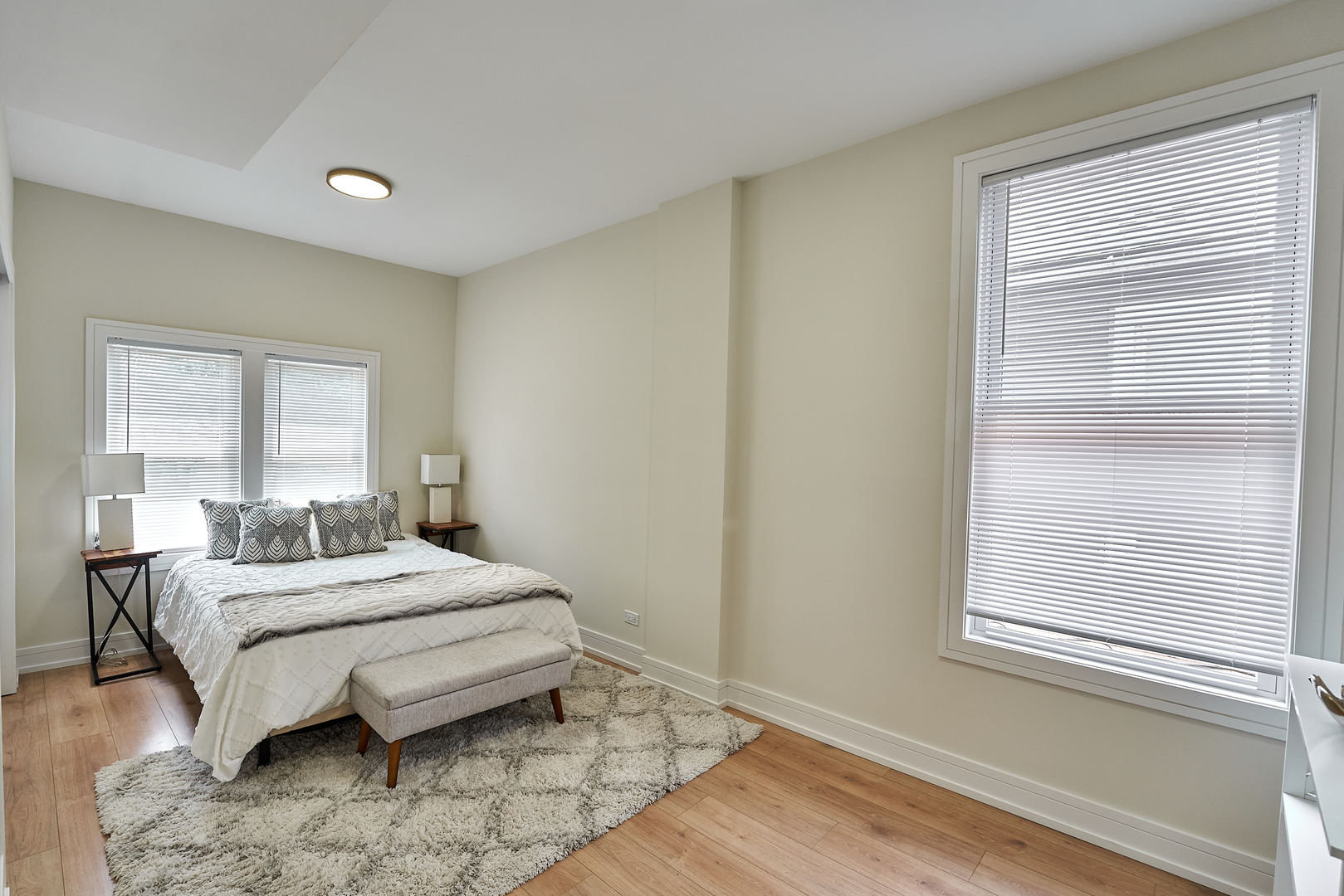 1039 W 97th Street Property Photo 11