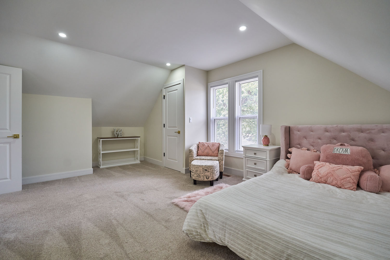 1039 W 97th Street Property Photo 16