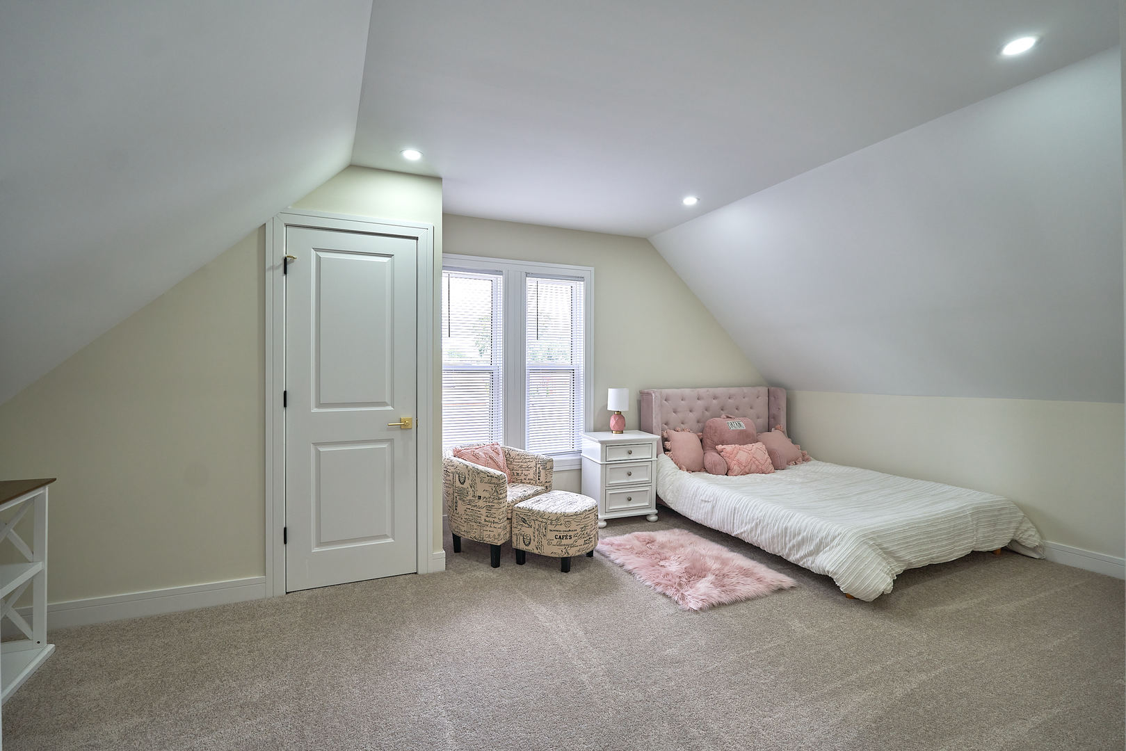 1039 W 97th Street Property Photo 17