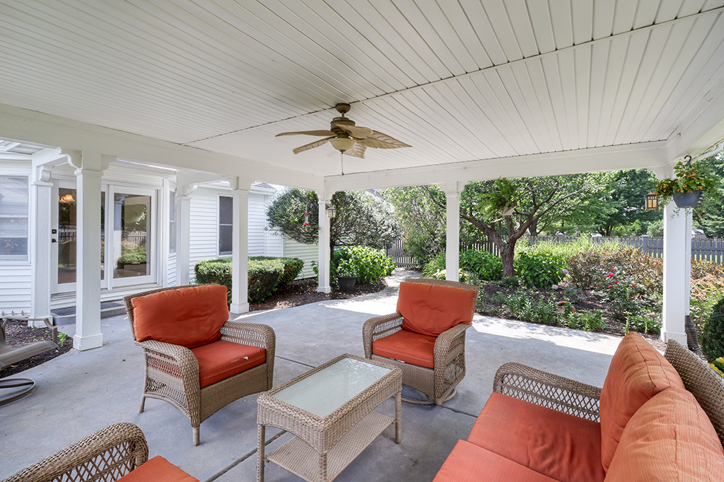 1107 Rosewood Street Property Photo 21