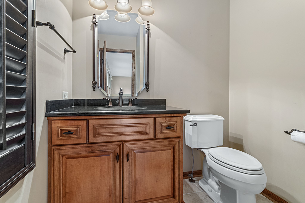 1107 Rosewood Street Property Photo 25