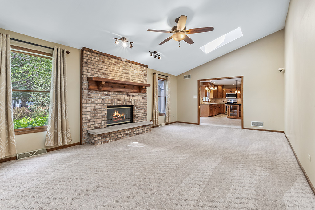 1107 Rosewood Street Property Photo 28
