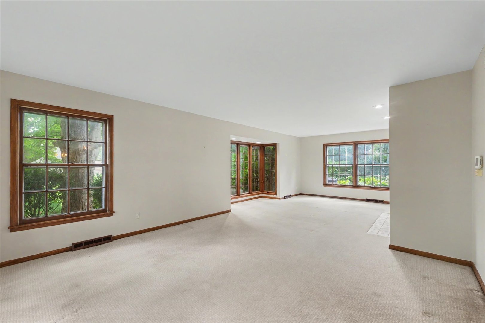 3217 Lakeshore Property Photo 4
