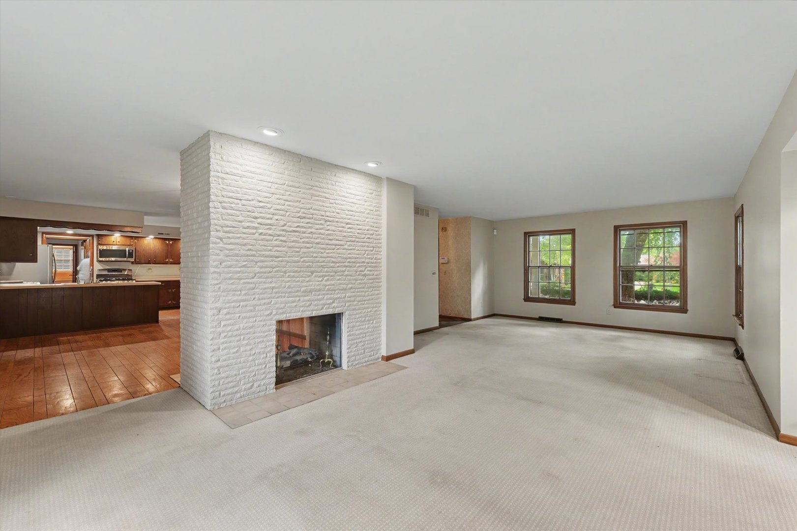 3217 Lakeshore Property Photo 6