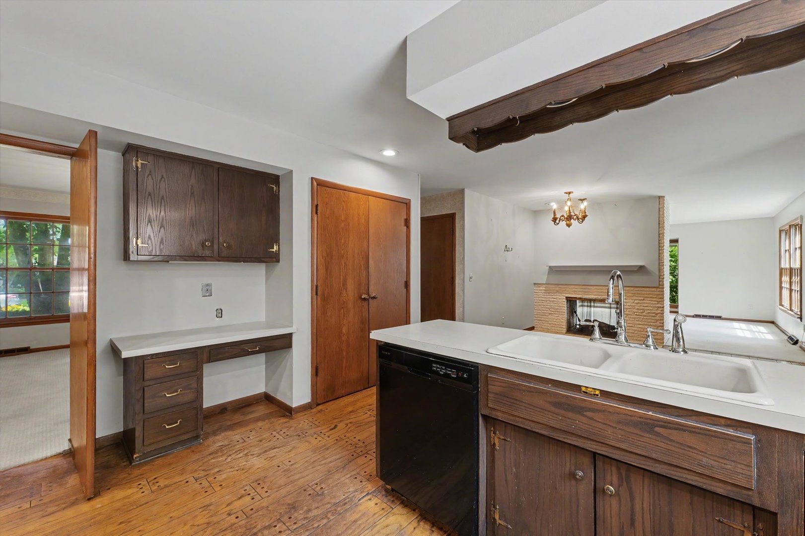 3217 Lakeshore Property Photo 14