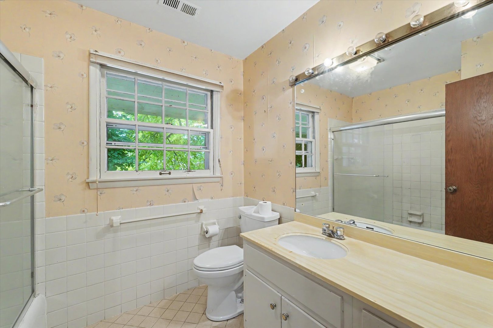 3217 Lakeshore Property Photo 32