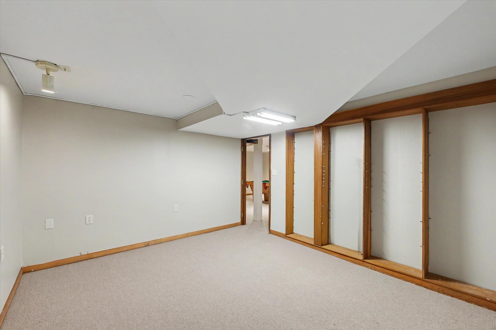 3217 Lakeshore Property Photo 35