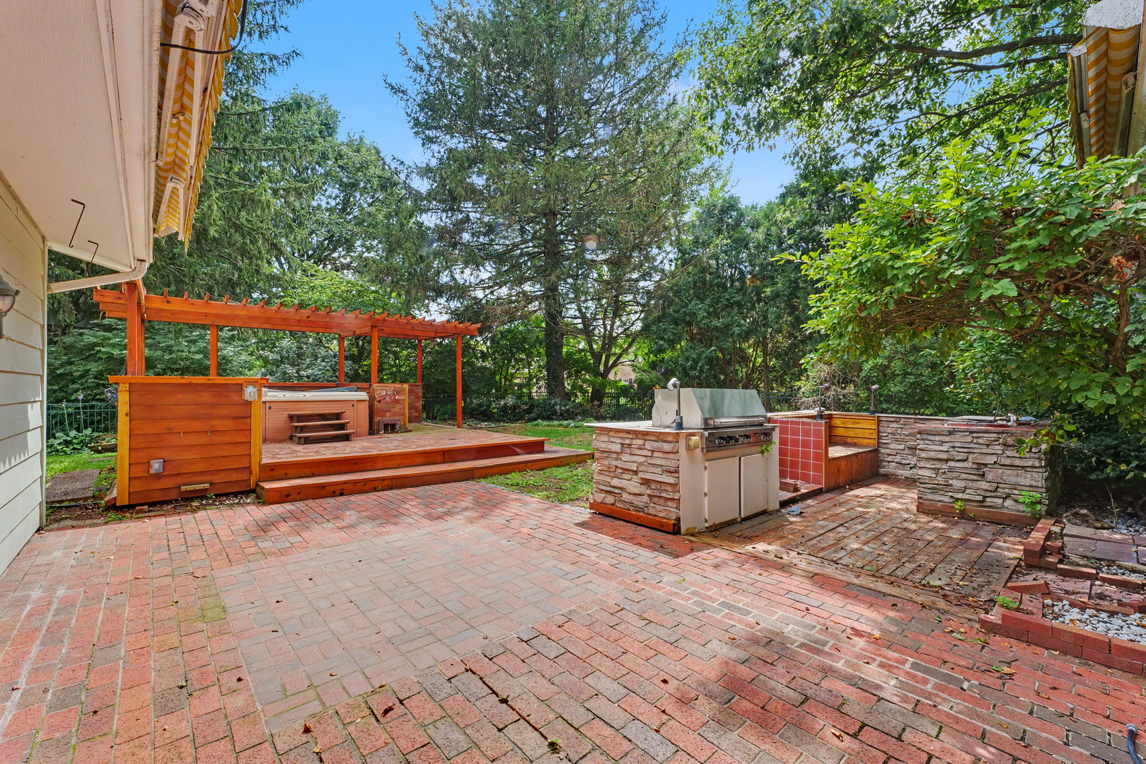 3217 Lakeshore Property Photo 41