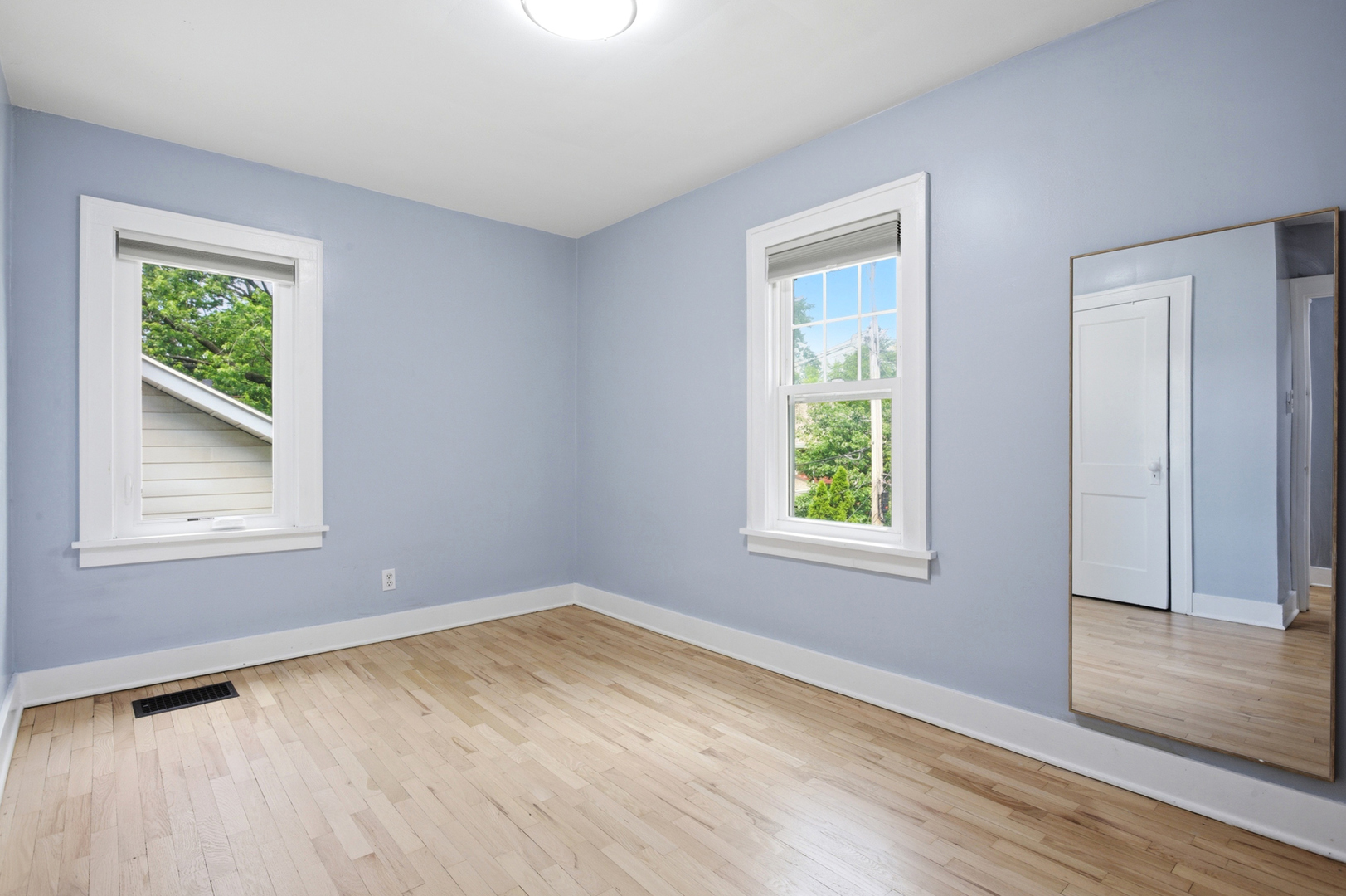 714 Arlington Court Property Photo 20