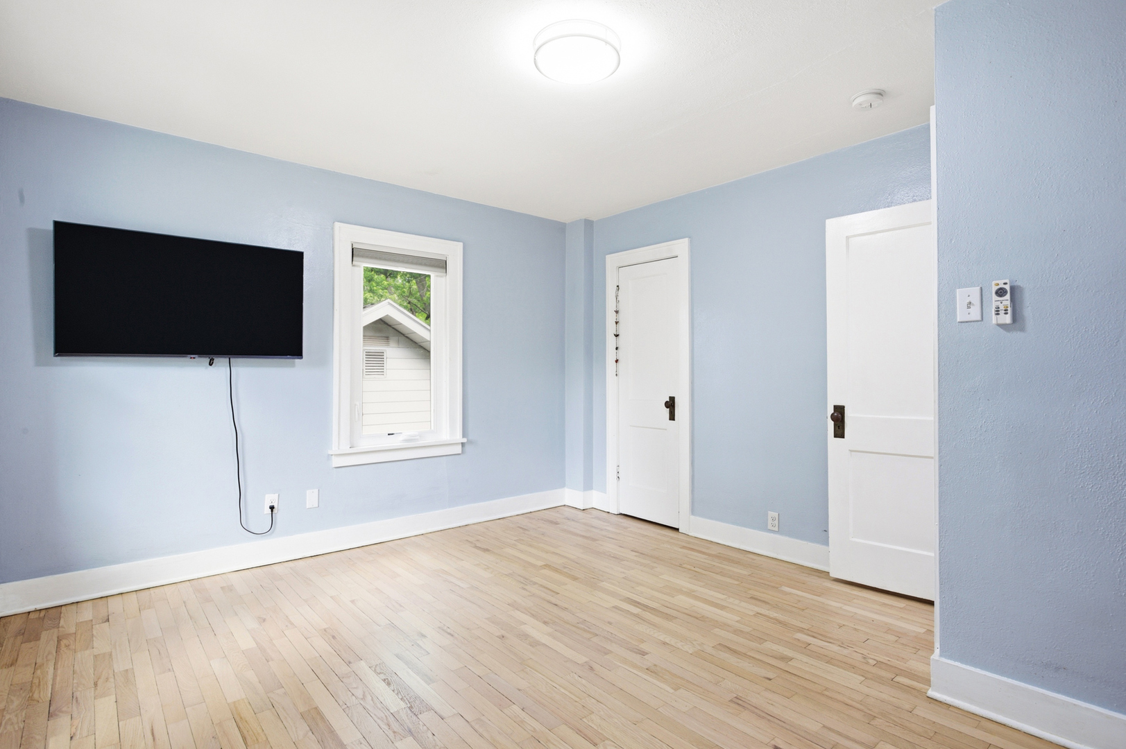 714 Arlington Court Property Photo 22