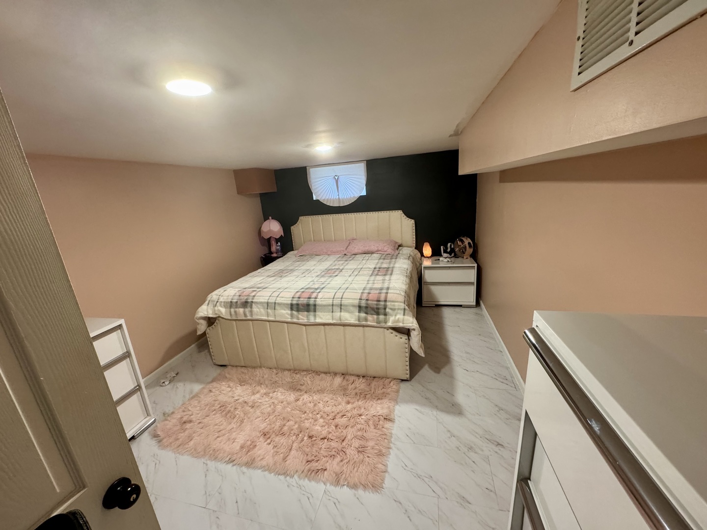 18269 Burnham Avenue Property Photo 9