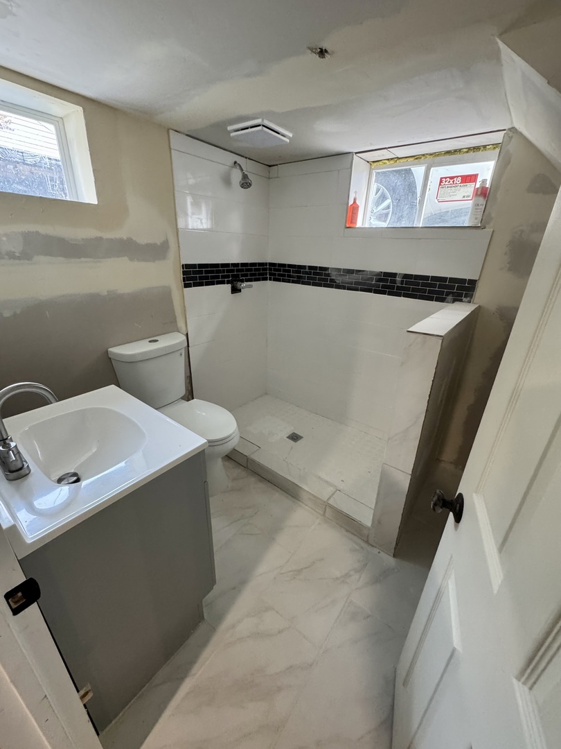 18269 Burnham Avenue Property Photo 11