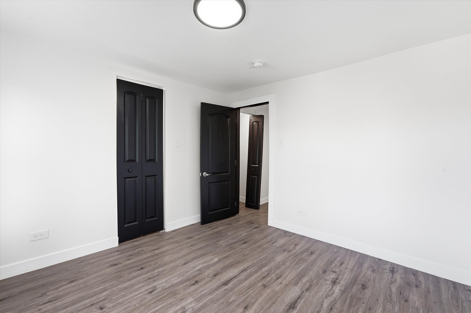 8942 S Aberdeen Street Property Photo 14