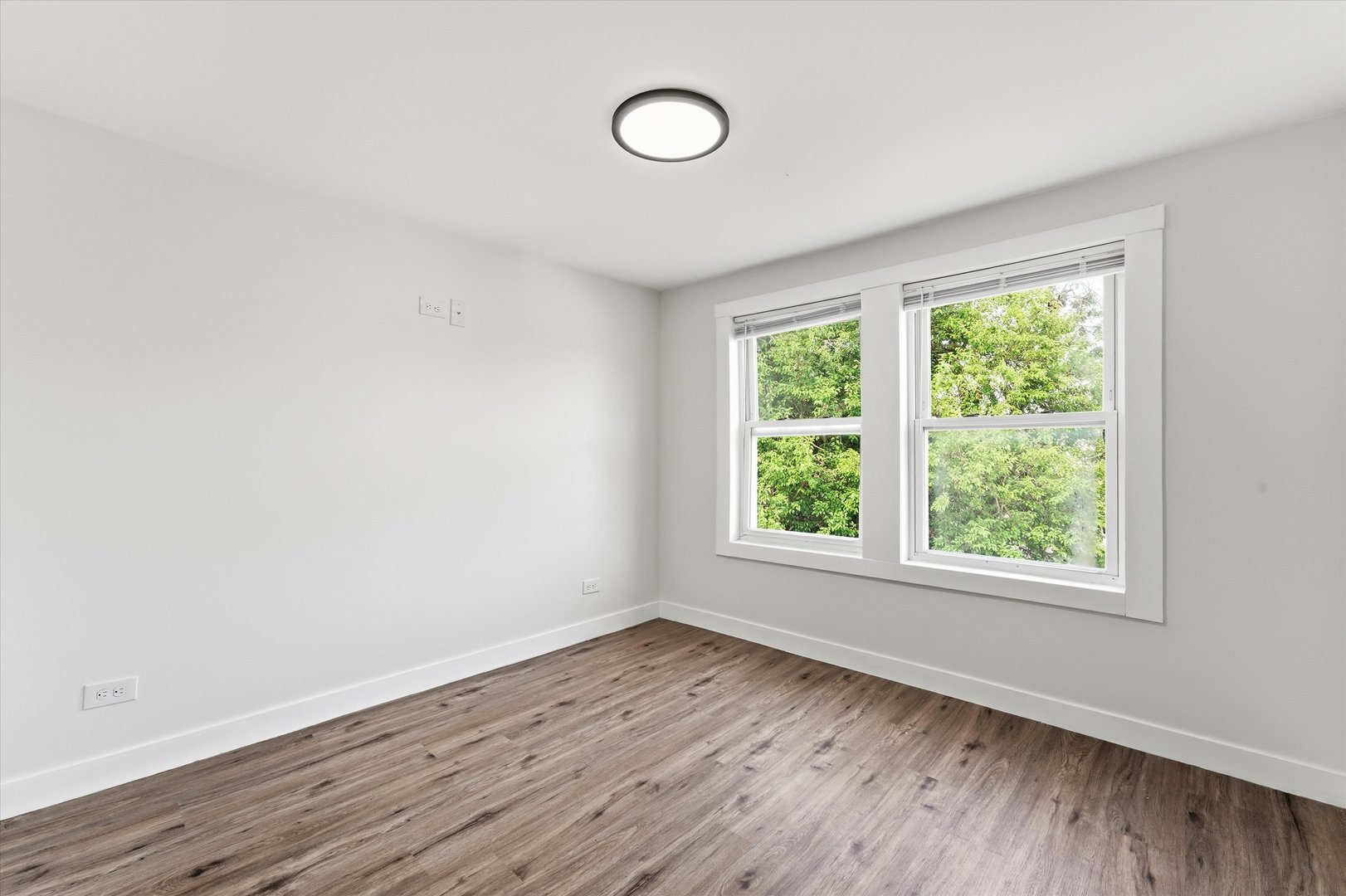 8942 S Aberdeen Street Property Photo 16
