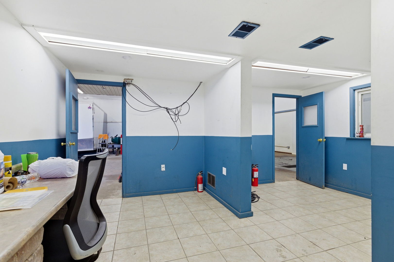 14427 S California Avenue Property Photo 4
