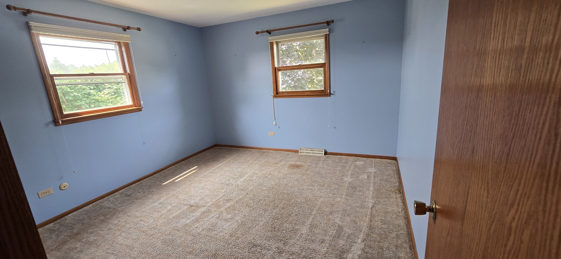 12135 Hillcrest Drive Property Photo 10