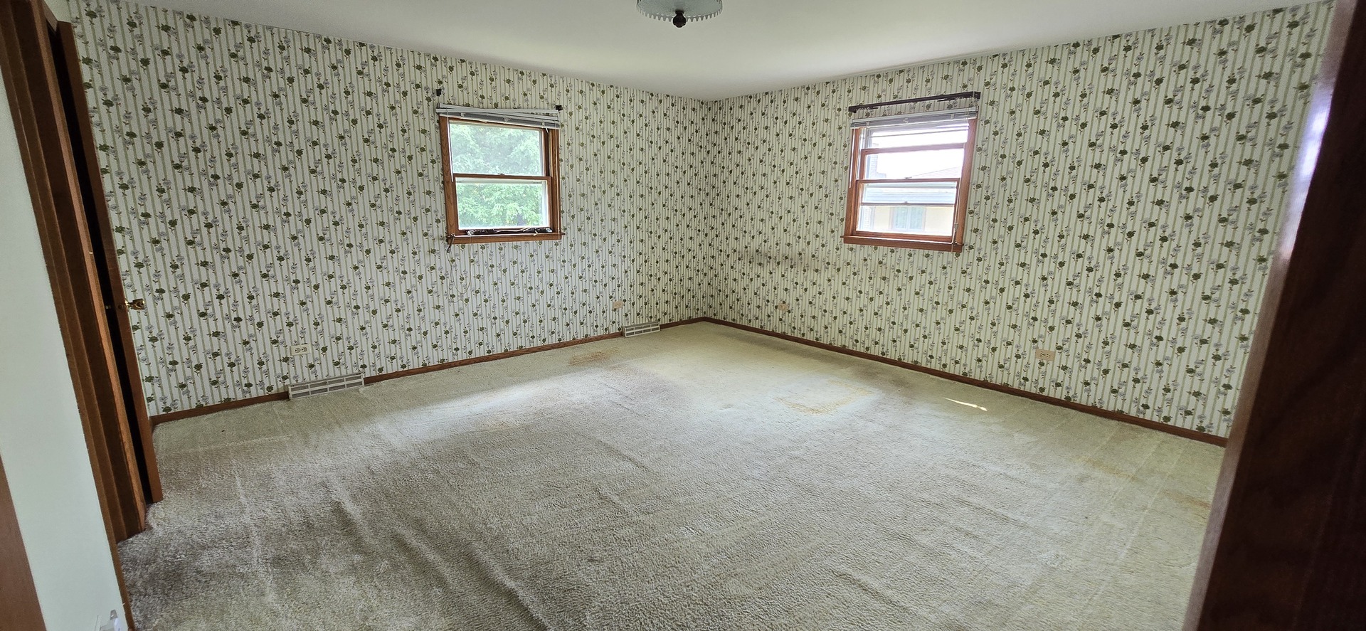 12135 Hillcrest Drive Property Photo 13