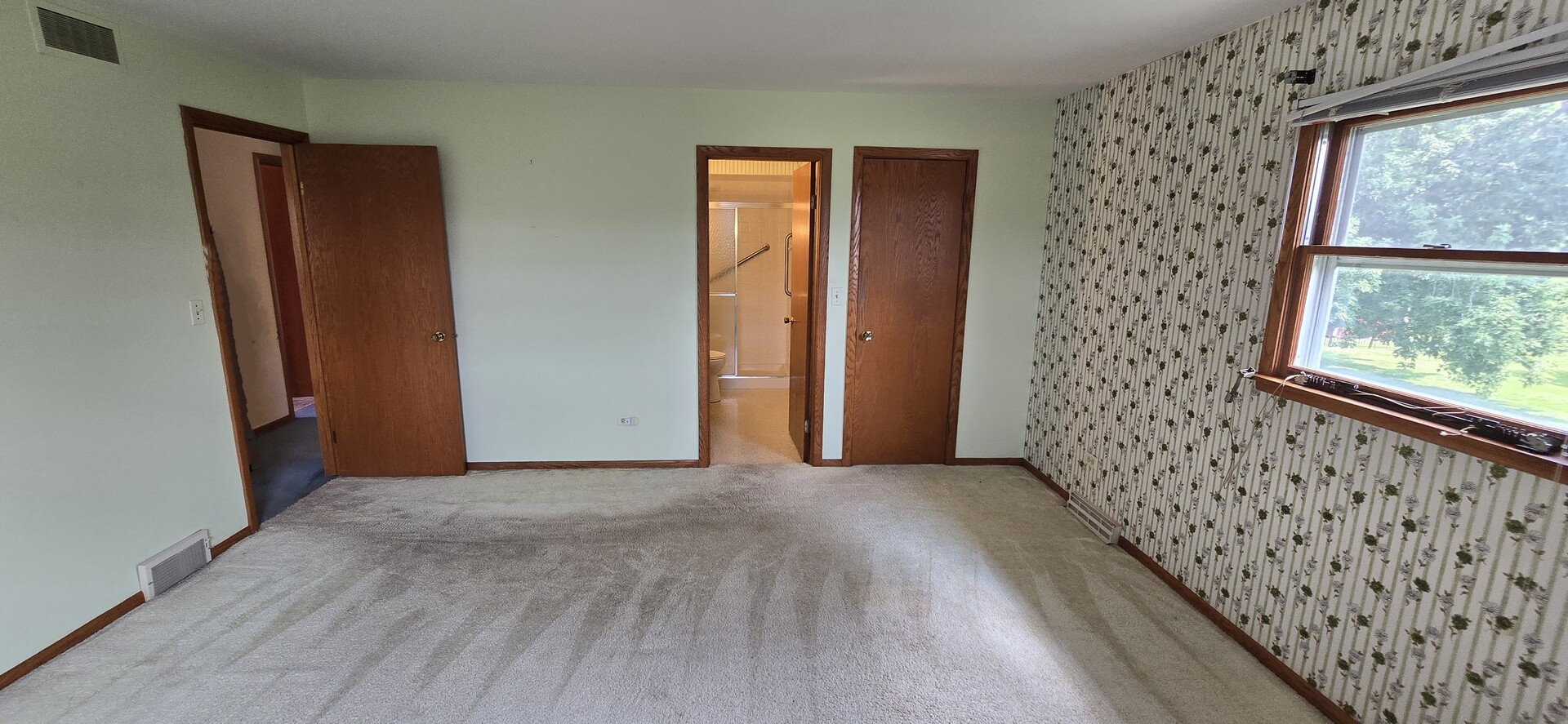 12135 Hillcrest Drive Property Photo 14