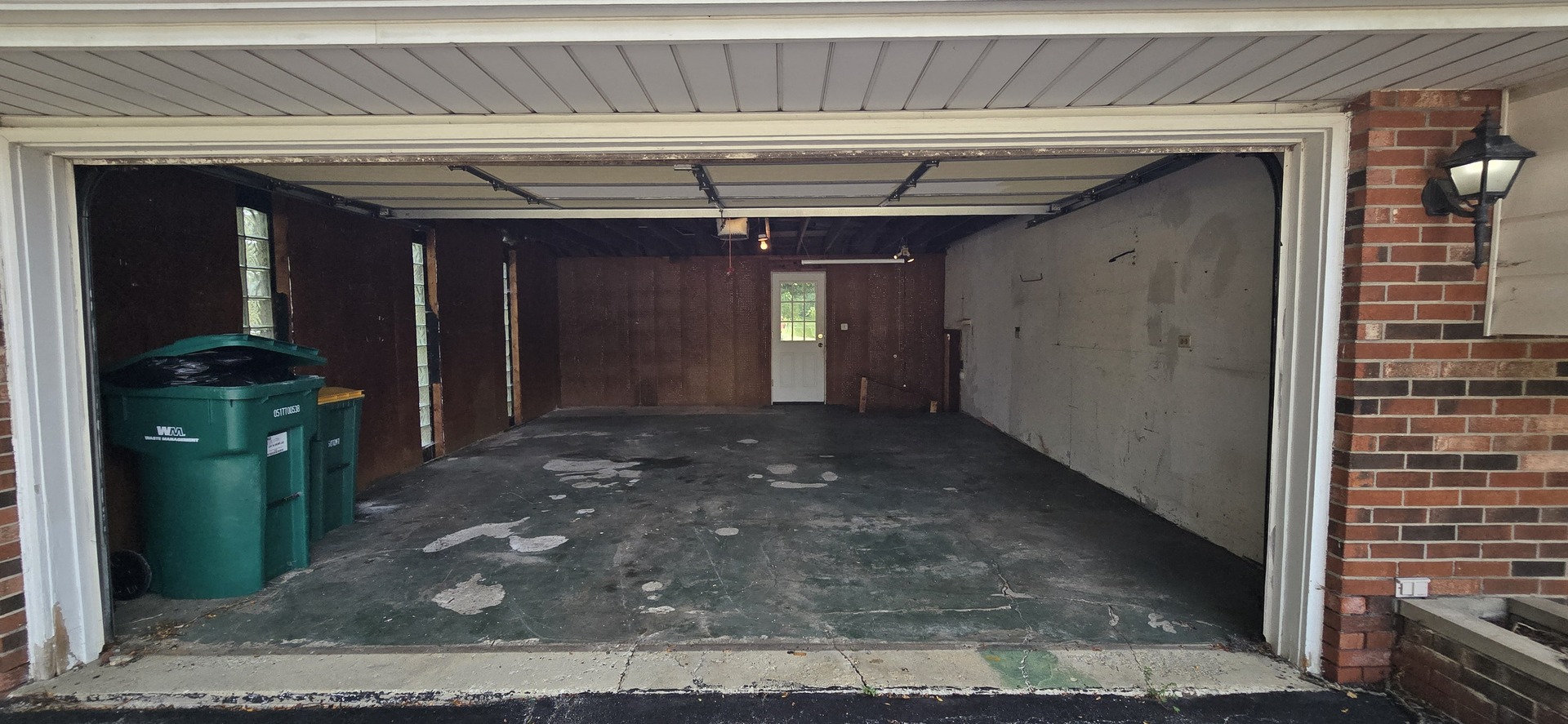 12135 Hillcrest Drive Property Photo 23