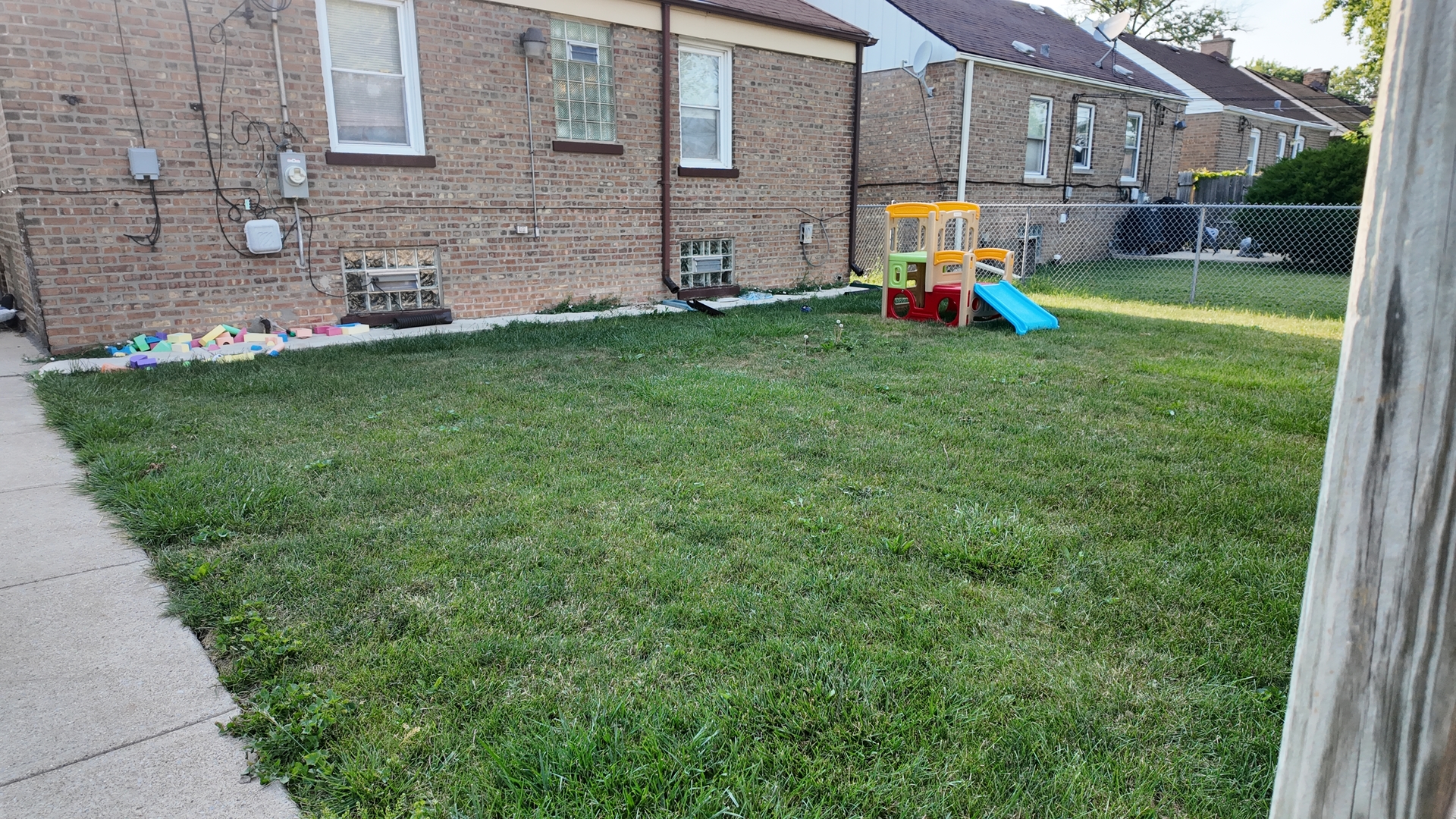 9737 S Emerald Avenue Property Photo 17